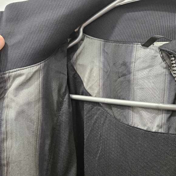 Lululemon Thats The Run Track and Field Striped Hooded Jacket Women's Size S - Picture 14 of 16